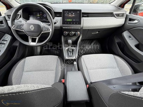 2024 YENİ CLİO 1.0 TCE EVOLUTİON 90 HP 18 BİN KM GSR 2 HATASIZ