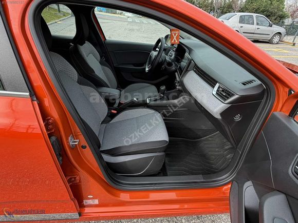 2024 YENİ CLİO 1.0 TCE EVOLUTİON 90 HP 18 BİN KM GSR 2 HATASIZ