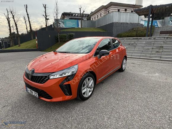 2024 YENİ CLİO 1.0 TCE EVOLUTİON 90 HP 18 BİN KM GSR 2 HATASIZ