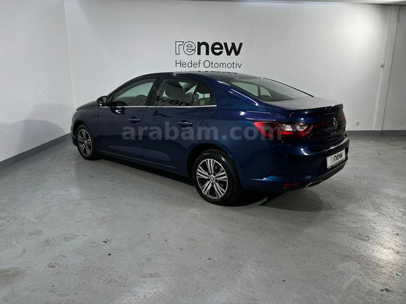 HEDEF RENAULT'DAN 0,99 KREDİ 2023 MEGANE TOUCH 1.3 TCE EDC