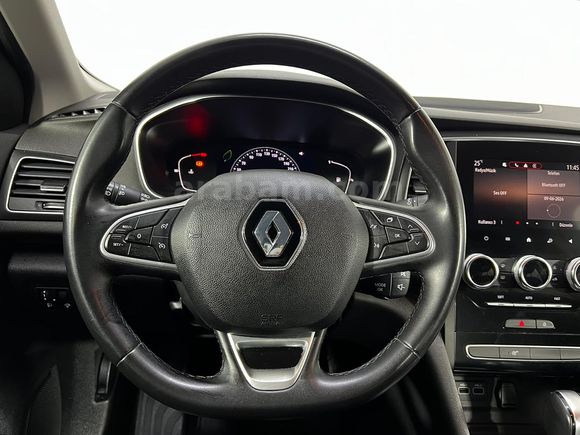 HEDEF RENAULT'DAN 0,99 KREDİ 2023 MEGANE TOUCH 1.3 TCE EDC