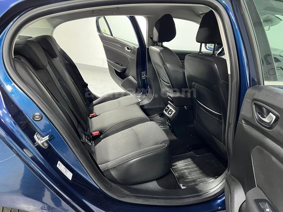 HEDEF RENAULT'DAN 0,99 KREDİ 2023 MEGANE TOUCH 1.3 TCE EDC