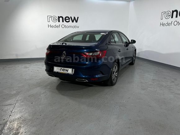 HEDEF RENAULT'DAN 0,99 KREDİ 2023 MEGANE TOUCH 1.3 TCE EDC