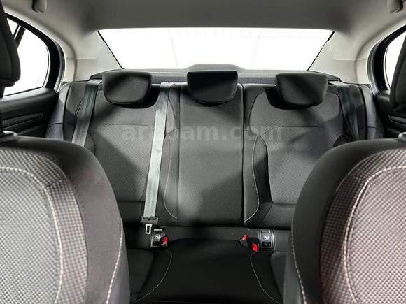 HEDEF RENAULT'DAN 0,99 KREDİ 2023 MEGANE TOUCH 1.3 TCE EDC