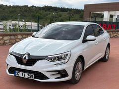2025 MODEL 15.700 KM'DE HATASIZ MANUEL MEGANE TOCUH GSR2