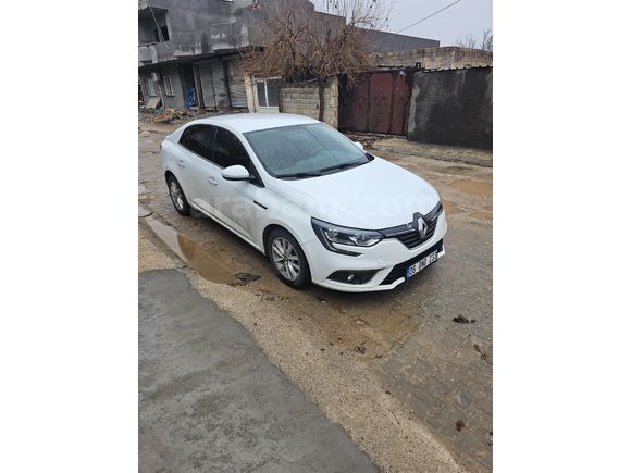 Sahibinden Renault Megane 1.5 dCi Touch 2019 Model Mardin 186.000 km Beyaz