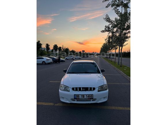 Sahibinden Hyundai Accent 1.5  kamu personelinden Accent GL 2002 Model