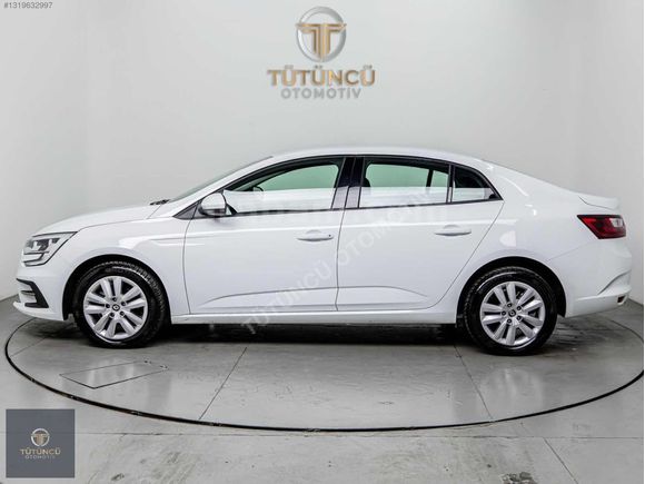 2025 MEGANE 1.3TCE TOUCH GSR 8.900 KM G.GÖRÜŞ C.PLAY BOYASIZ %20