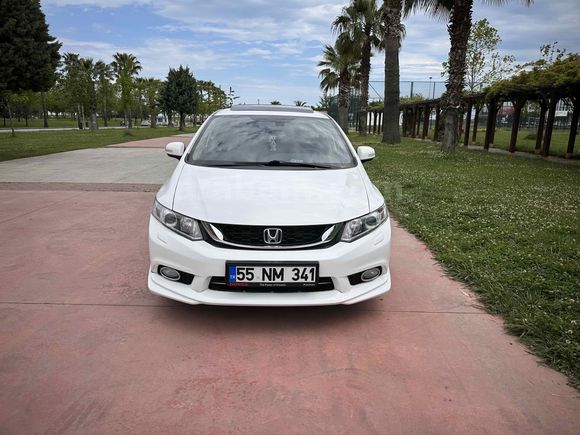 Sahibinden Honda Civic 1.6i VTEC Eco Elegance 2015 Model  145.100 km Beyaz