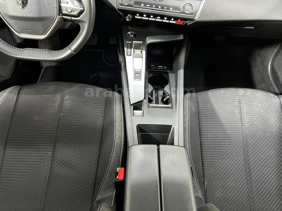 HEDEF PLAZA'DAN 0,99 KREDİ 2023 PEUGEOT 308 ACTİVE PRİME %20