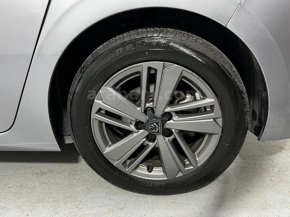 HEDEF PLAZA'DAN 0,99 KREDİ 2023 PEUGEOT 308 ACTİVE PRİME %20