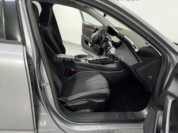 HEDEF PLAZA'DAN 0,99 KREDİ 2023 PEUGEOT 308 ACTİVE PRİME %20