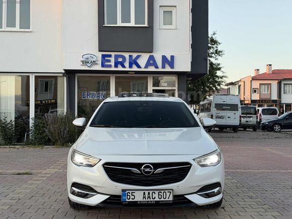 2017 MODEL 112000 KİLOMETREDE OPEL INSİGNİA 1.6CDTI EXCELLENCE