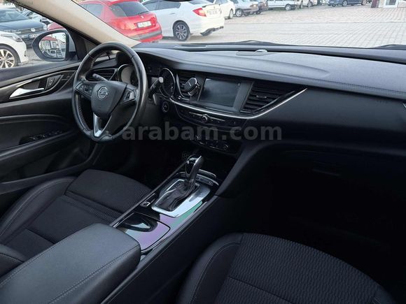 2017 MODEL 112000 KİLOMETREDE OPEL INSİGNİA 1.6CDTI EXCELLENCE