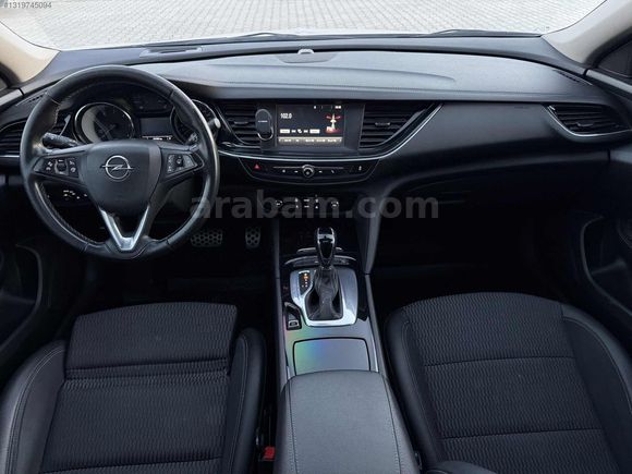 2017 MODEL 112000 KİLOMETREDE OPEL INSİGNİA 1.6CDTI EXCELLENCE