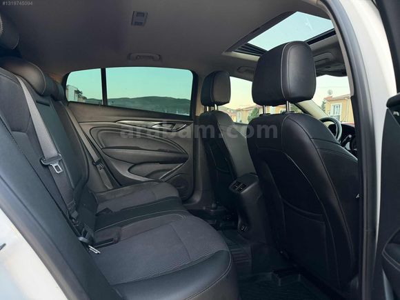 2017 MODEL 112000 KİLOMETREDE OPEL INSİGNİA 1.6CDTI EXCELLENCE