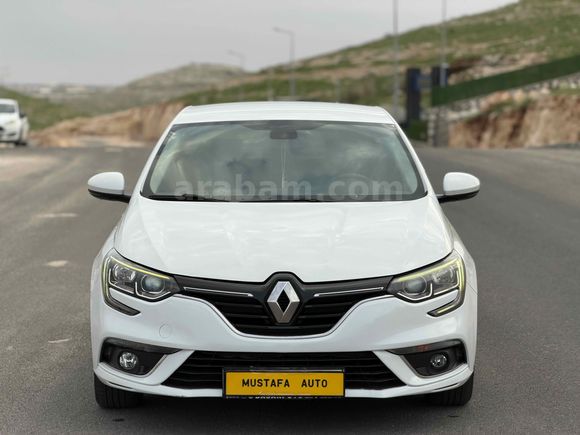 Sahibinden Renault Megane 1.5 dCi Touch 2019 Model  218.000 km Beyaz