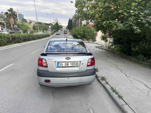 Sahibinden Kia Rio 1.5 CRDi Trend 2011 Model 