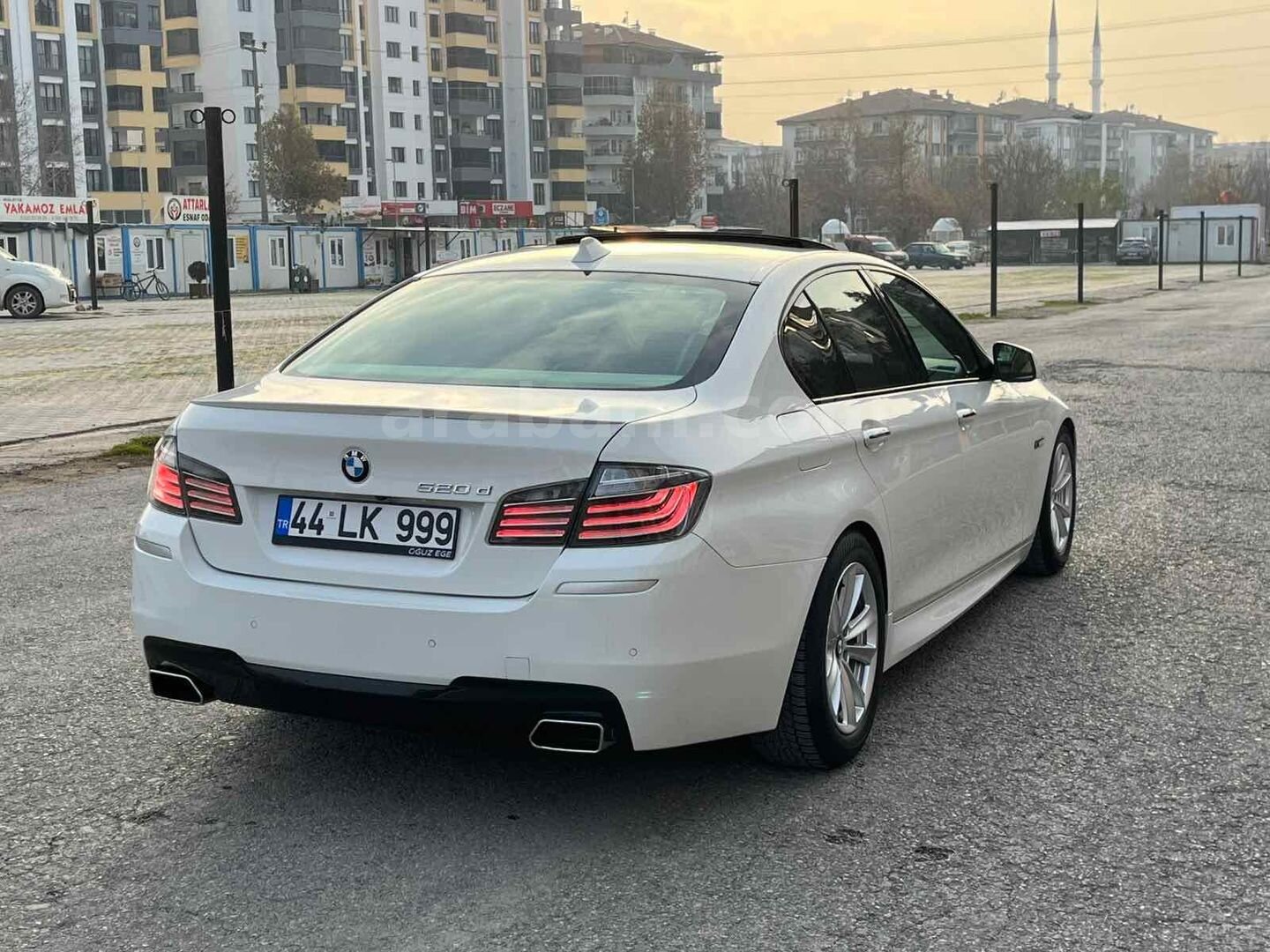 Galeriden BMW 5 Serisi 520d Premium 2011 Model Malatya 290.000 km Beyaz 6