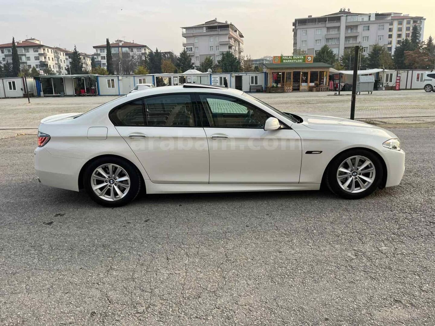 Galeriden BMW 5 Serisi 520d Premium 2011 Model Malatya 290.000 km Beyaz 4