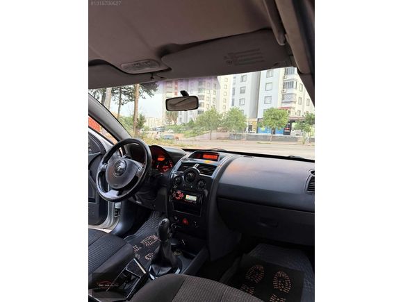 ÖZKUR'DAN TAVAN KAPUT BAGAJ BOYASIZ 2. SAHİBİNDEN MEGANE II