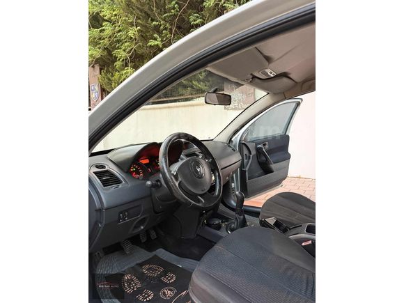 ÖZKUR'DAN TAVAN KAPUT BAGAJ BOYASIZ 2. SAHİBİNDEN MEGANE II