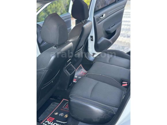 2020 MEGANE 4 1.5 BLUDCİ HATASIZ TOUCH OTOMATİK FUL BAKIMLI