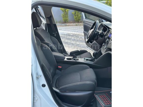 2020 MEGANE 4 1.5 BLUDCİ HATASIZ TOUCH OTOMATİK FUL BAKIMLI