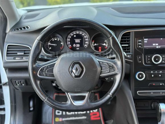 2020 MEGANE 4 1.5 BLUDCİ HATASIZ TOUCH OTOMATİK FUL BAKIMLI