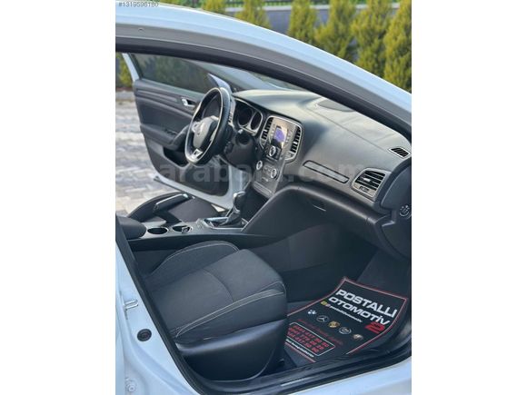 2020 MEGANE 4 1.5 BLUDCİ HATASIZ TOUCH OTOMATİK FUL BAKIMLI