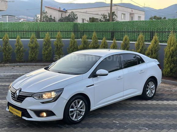 2020 MEGANE 4 1.5 BLUDCİ HATASIZ TOUCH OTOMATİK FUL BAKIMLI