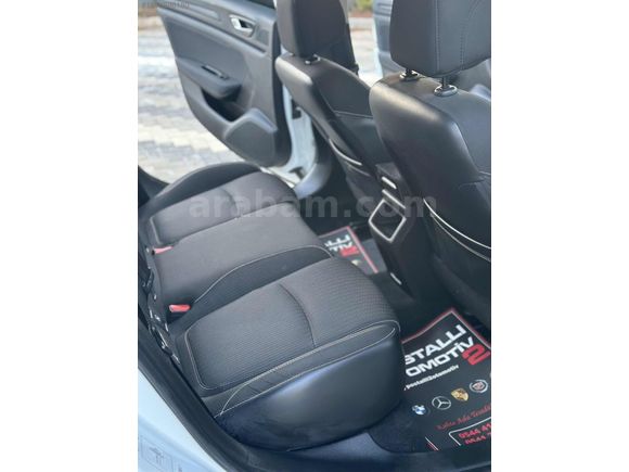 2020 MEGANE 4 1.5 BLUDCİ HATASIZ TOUCH OTOMATİK FUL BAKIMLI