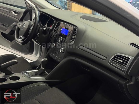 POLAT'TAN 2020 MODEL RENAULT MEGANE TOUCH OTOMATİK HATASIZ