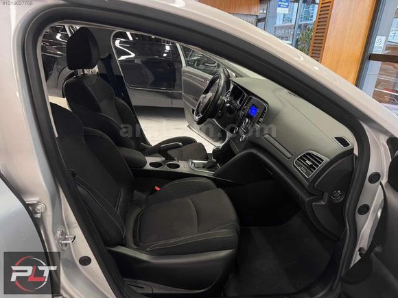 POLAT'TAN 2020 MODEL RENAULT MEGANE TOUCH OTOMATİK HATASIZ