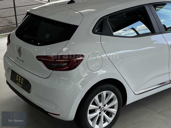 SES OTO-BOYASIZ 2023 RENAULT CLİO 1.0 TCE TOUCH