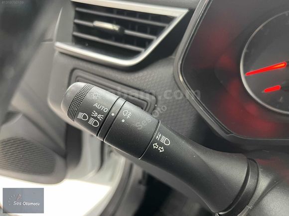 SES OTO-BOYASIZ 2023 RENAULT CLİO 1.0 TCE TOUCH