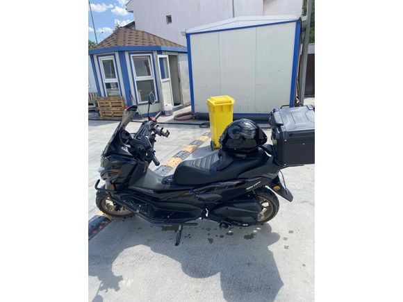 B ehliyetle kullanılabilen 550 kilometrede Çantası İşli Kuba Newcity50
