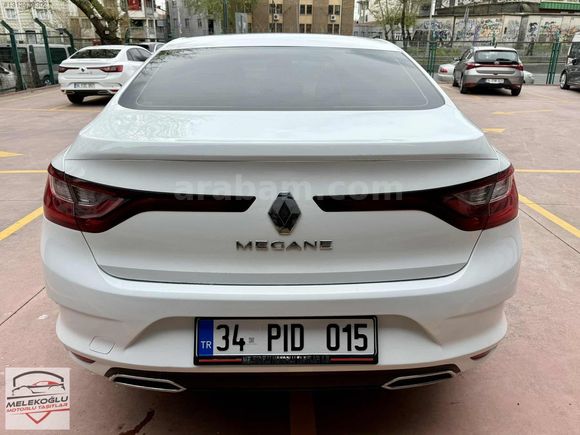 İLK ELDEN DEĞİŞENSİZ SERVİS BAKIMLI 2022 130 BİNDE OTOMATİK FULL
