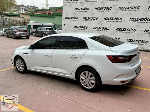 İLK ELDEN DEĞİŞENSİZ SERVİS BAKIMLI 2022 130 BİNDE OTOMATİK FULL