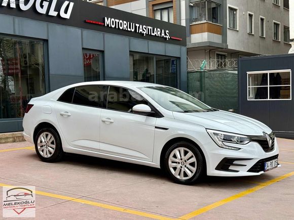 İLK ELDEN DEĞİŞENSİZ SERVİS BAKIMLI 2022 130 BİNDE OTOMATİK FULL