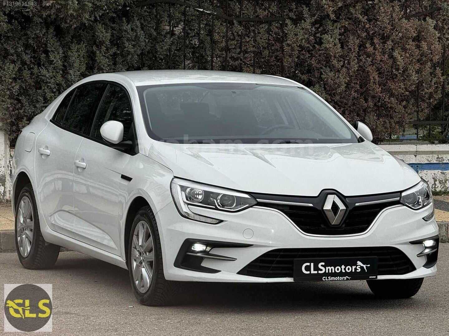 Galeriden Renault Megane 1.3 TCe Joy 2022 Model Aksaray 98.000 km Beyaz 1