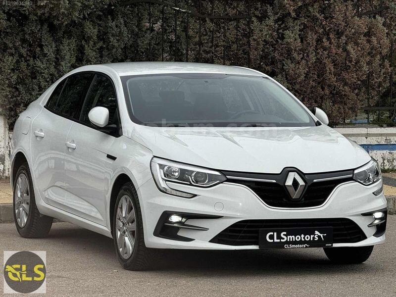 Galeriden Renault Megane 1.3 TCe Joy 2022 Model Aksaray 98.000 km Beyaz