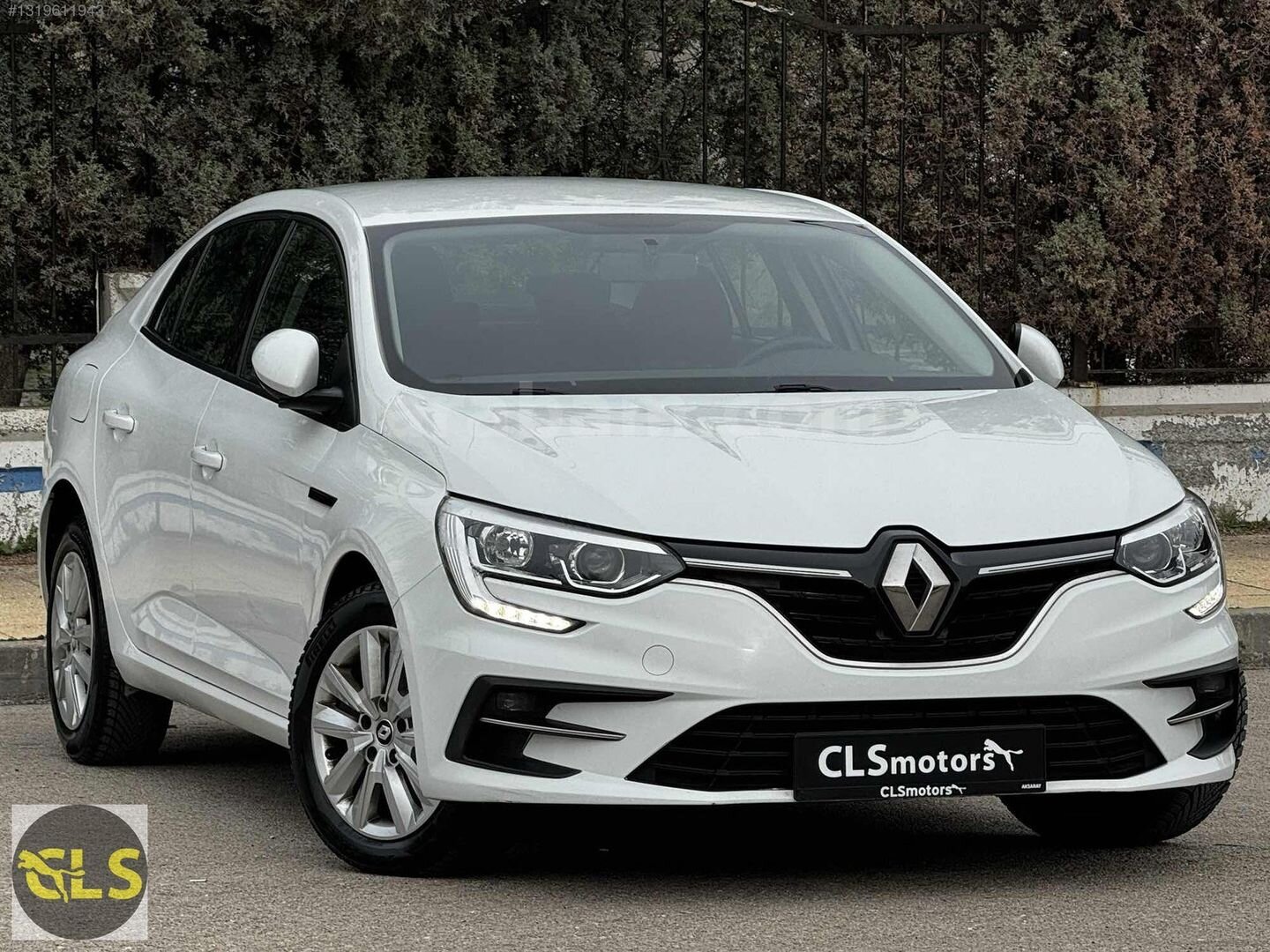 Galeriden Renault Megane 1.3 TCe Joy 2022 Model Aksaray 98.000 km Beyaz 4