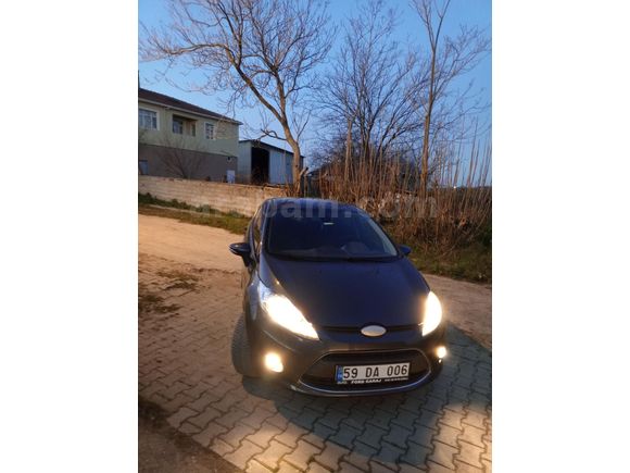 Sahibinden Ford Fiesta 1.4 Titanium 2010 Model Tekirdağ