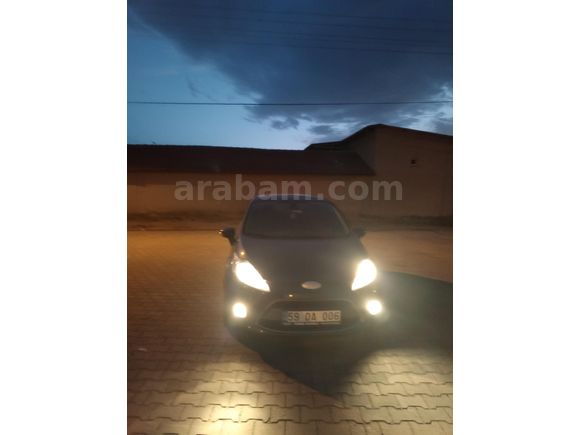 Sahibinden Ford Fiesta 1.4 Titanium 2010 Model Tekirdağ