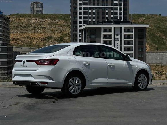 24 MEGANE JOY EDC HATASIZ BOYASIZ TRAMERSİZ SADECE 17BİN KM DE