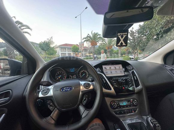 Sahibinden Ford Focus 1.6 SCTi Titanium 2011 Model 