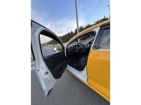 Sahibinden Renault Megane 1.3 TCe Joy 2021 Model 