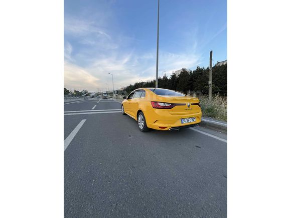 Sahibinden Renault Megane 1.3 TCe Joy 2021 Model 