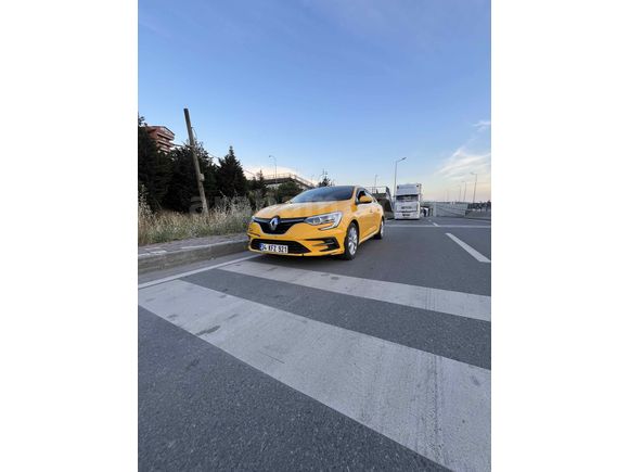 Sahibinden Renault Megane 1.3 TCe Joy 2021 Model 